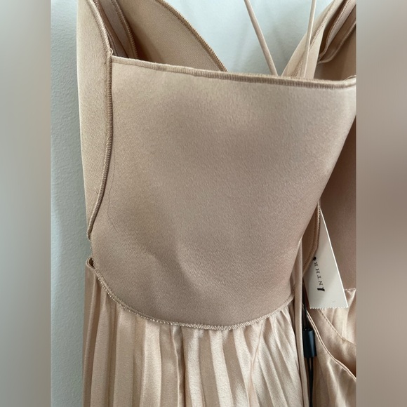 ANTHROPOLOGIE WILLCOCKS
ACLER PLEATED ASYMMETRIC MIDI DRESS - Picture 15 of 16